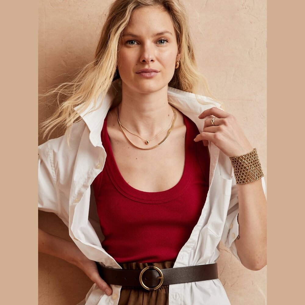 Banana Republic Deep Red Ribbed Knit Scoop Neck Tank Top Essential M